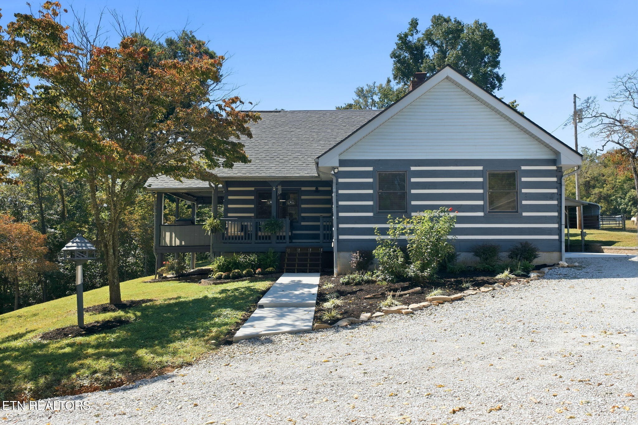 175230 Johnson Lane — photo