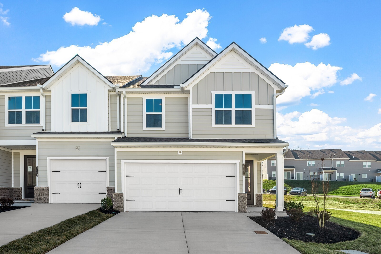2320 Juneau Lane — photo