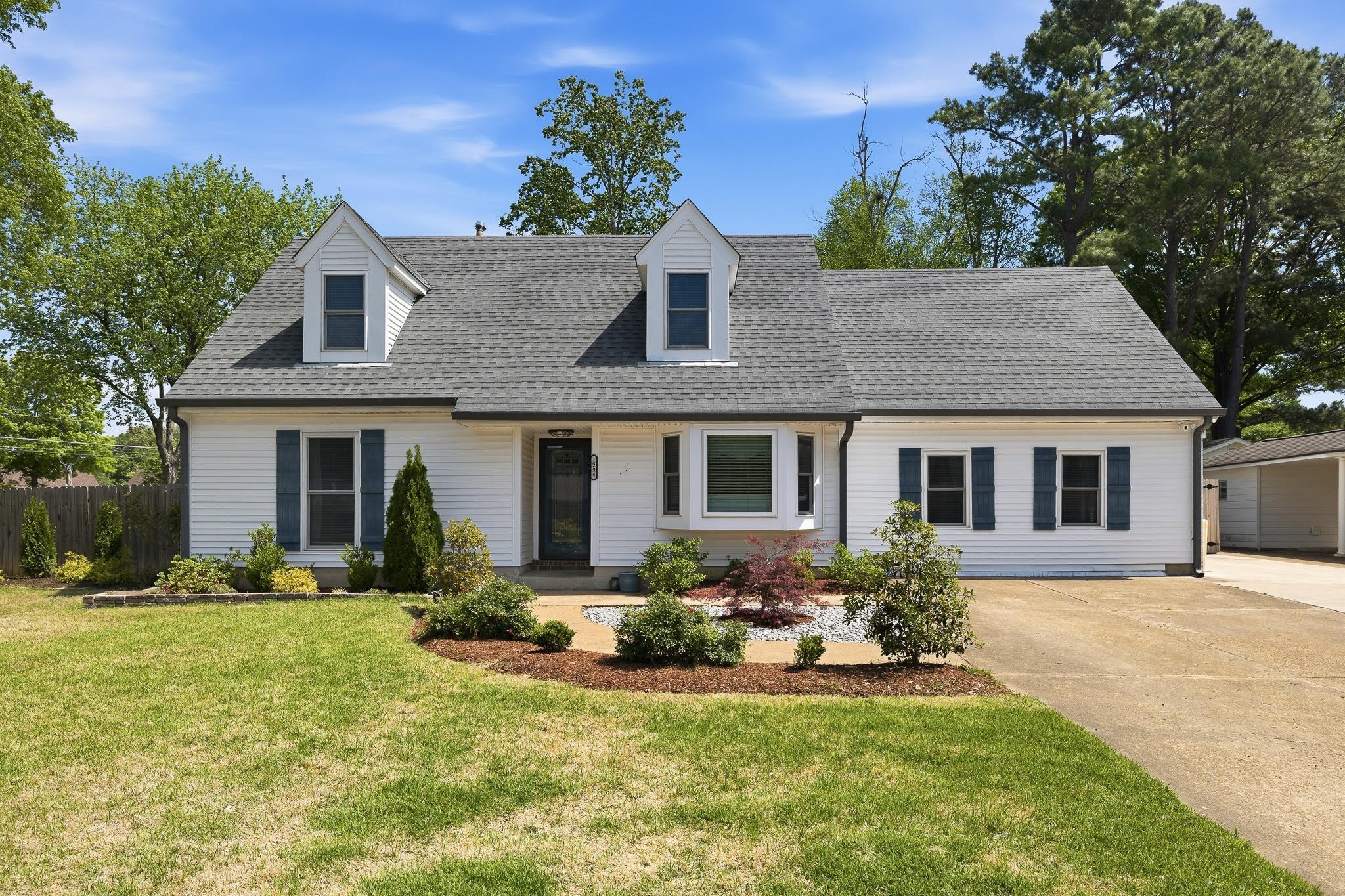 1234 Greenview Road, Collierville, TN 38017