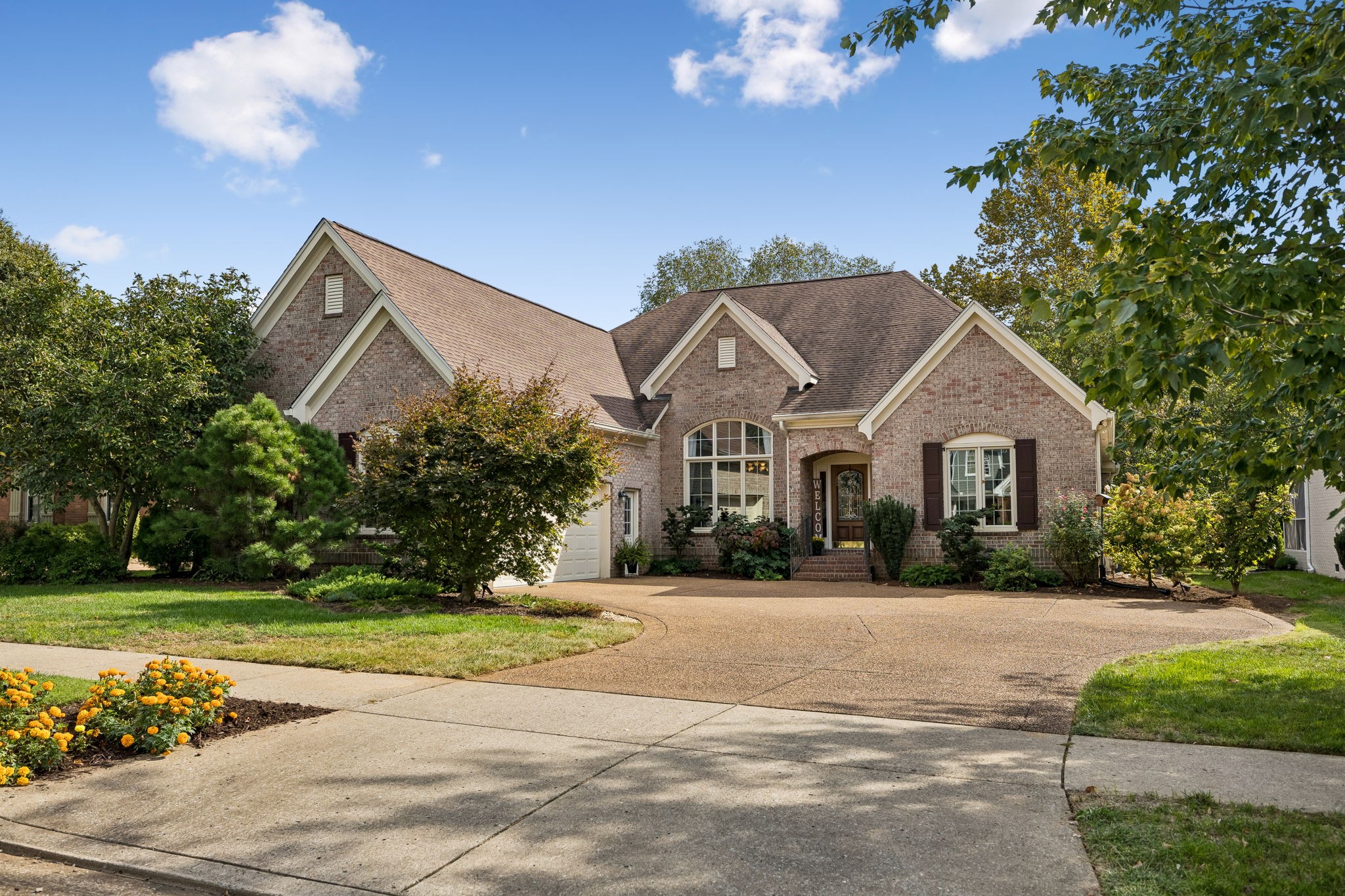 403 Daffodil Ct — photo
