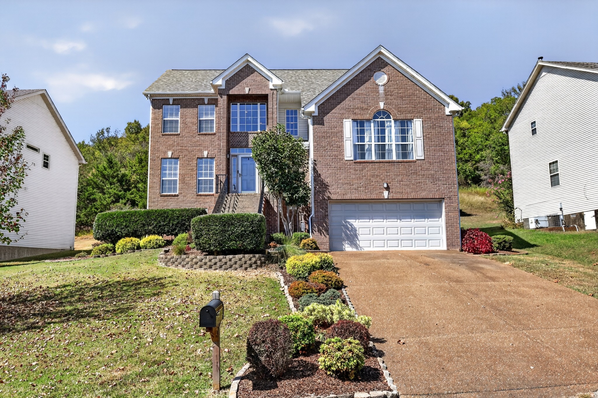124 Paige Park Ln — photo
