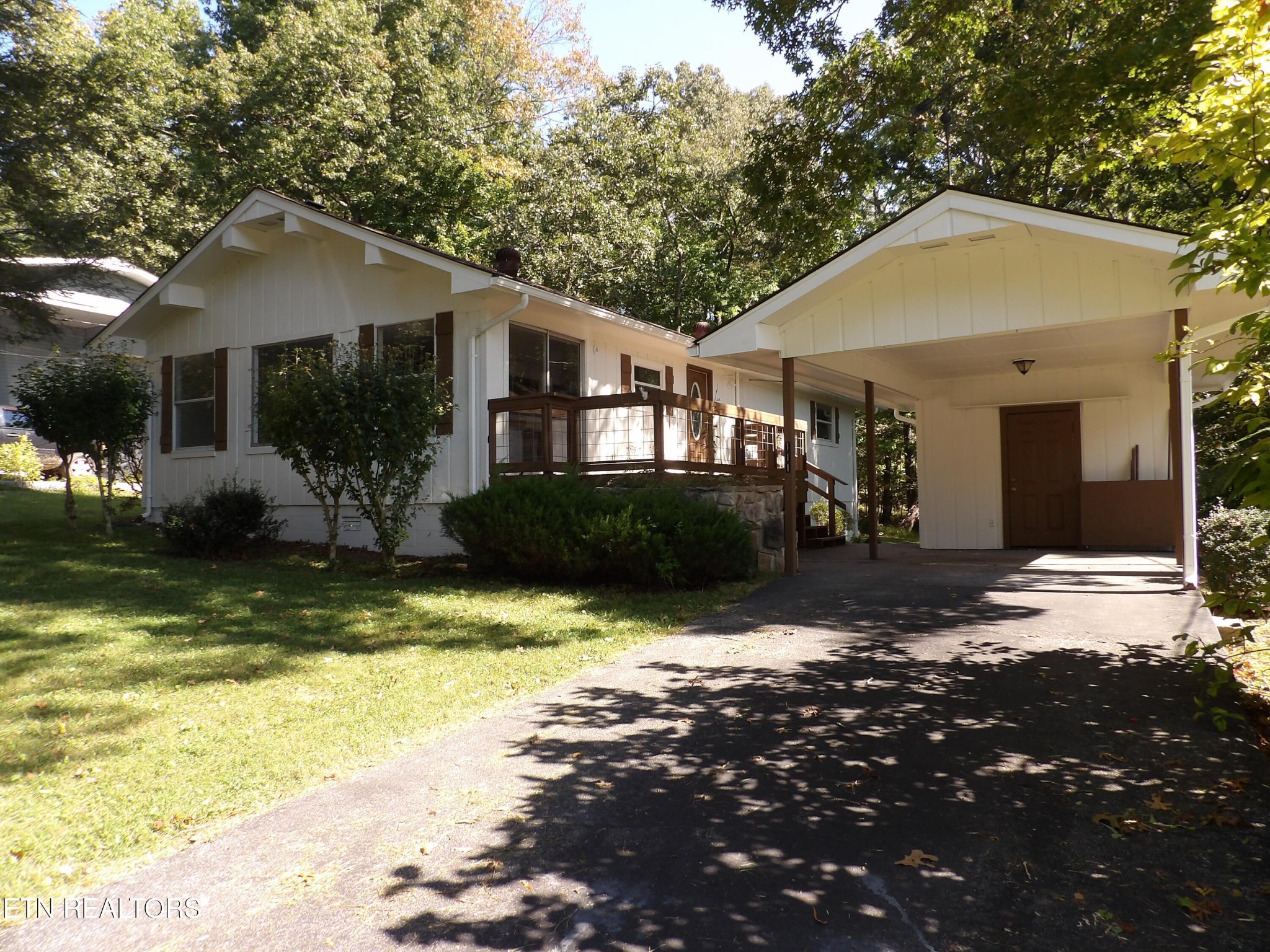 111 Jasper Drive — photo