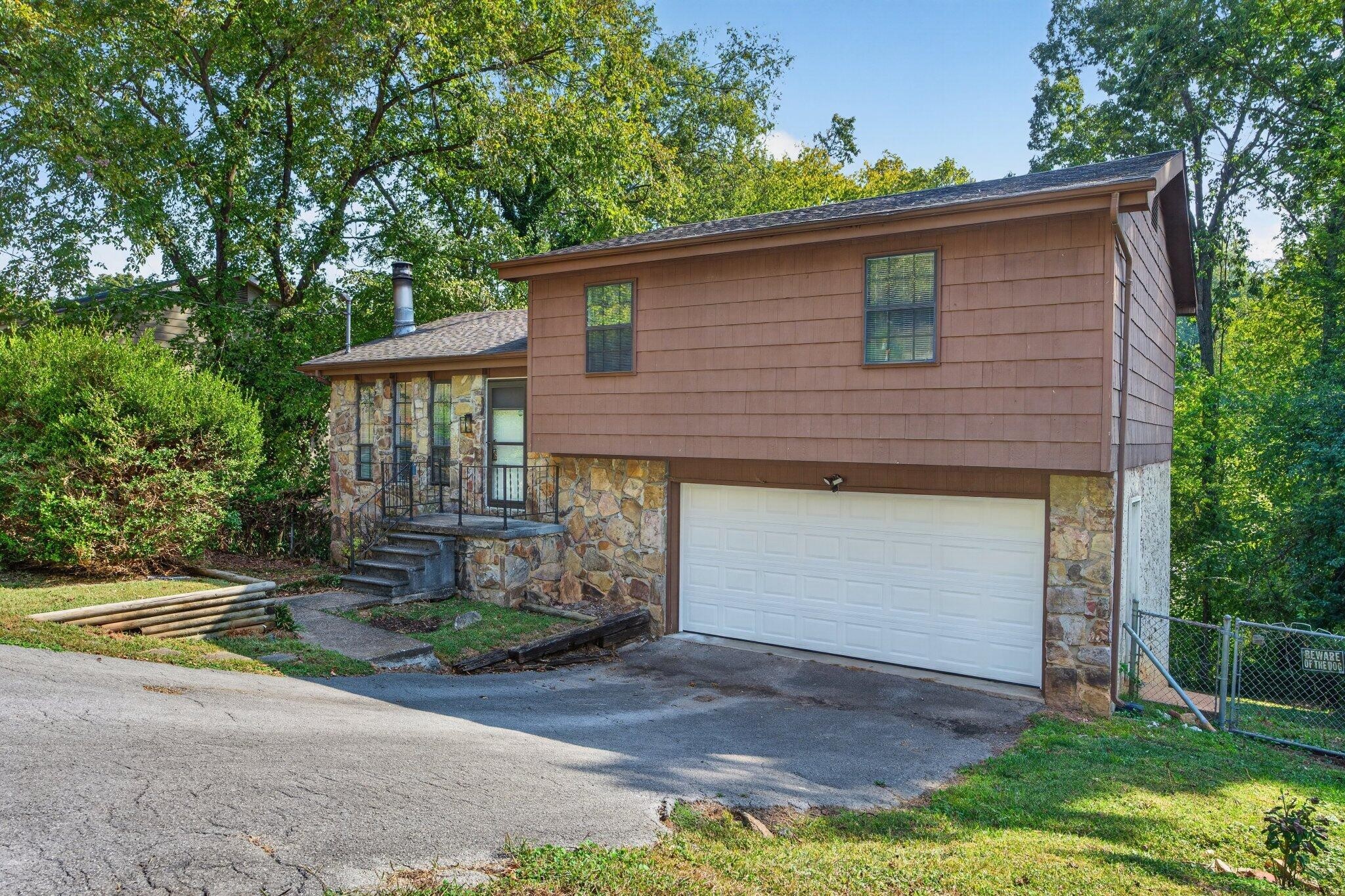 3418 Martin Road — photo