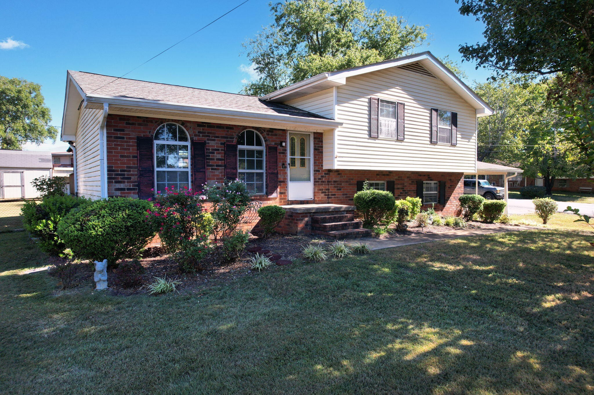 2640 Alvin Court, NW — photo