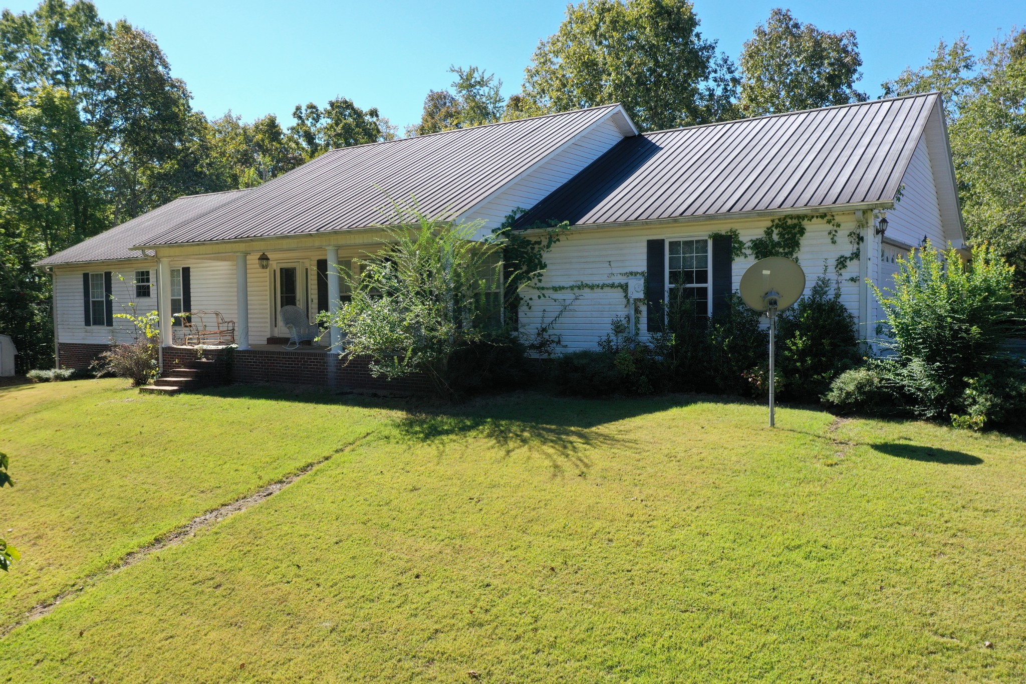 112 Phillips Dr — photo