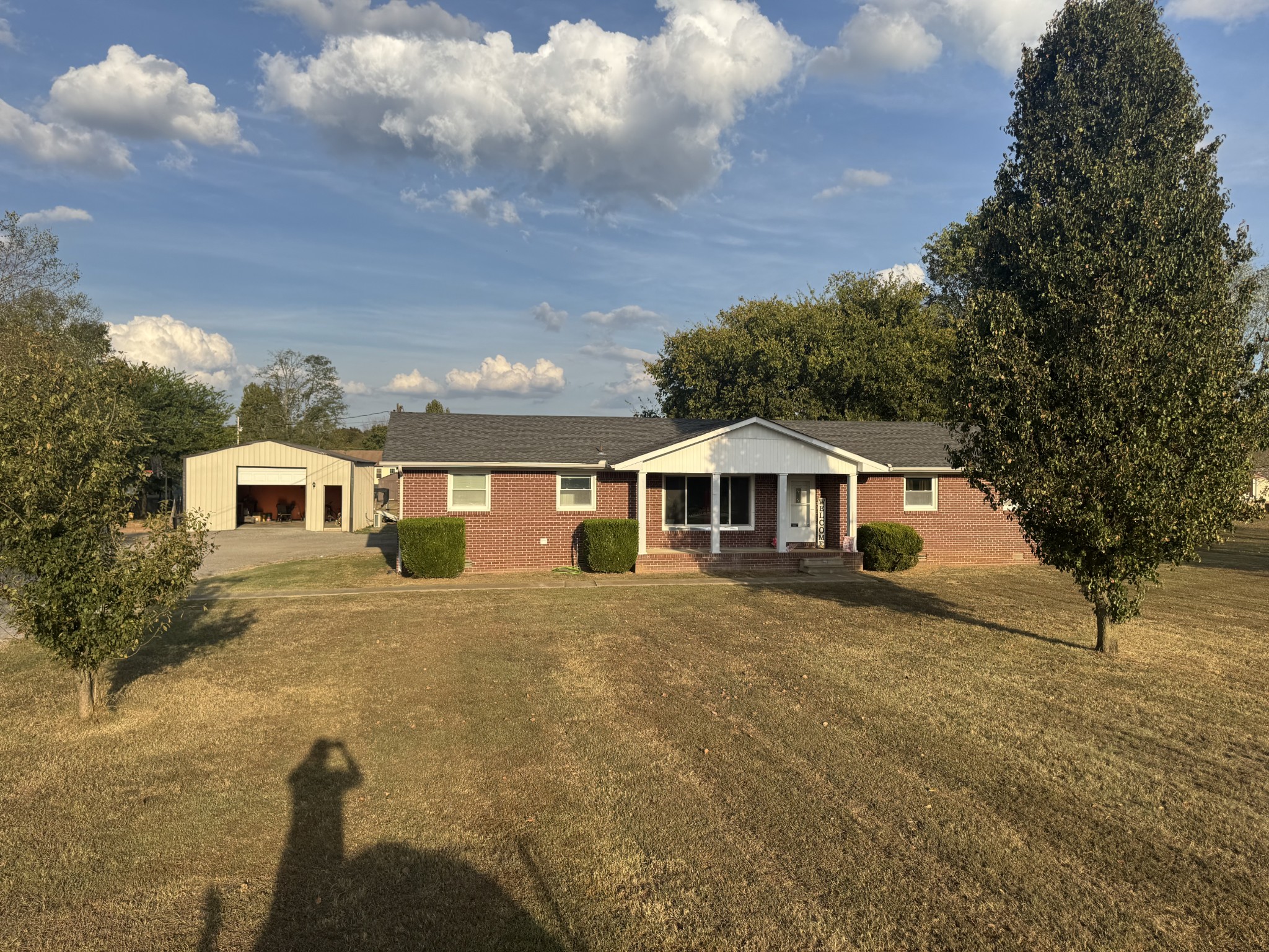 2908 Midland Rd — photo