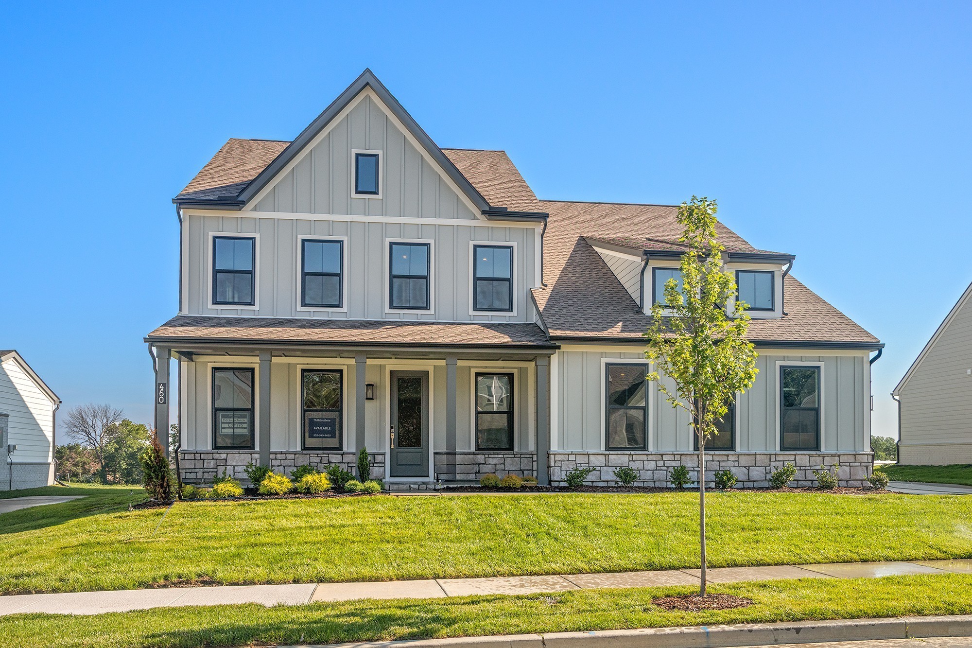 450 Tomlinson Pointe Dr — photo