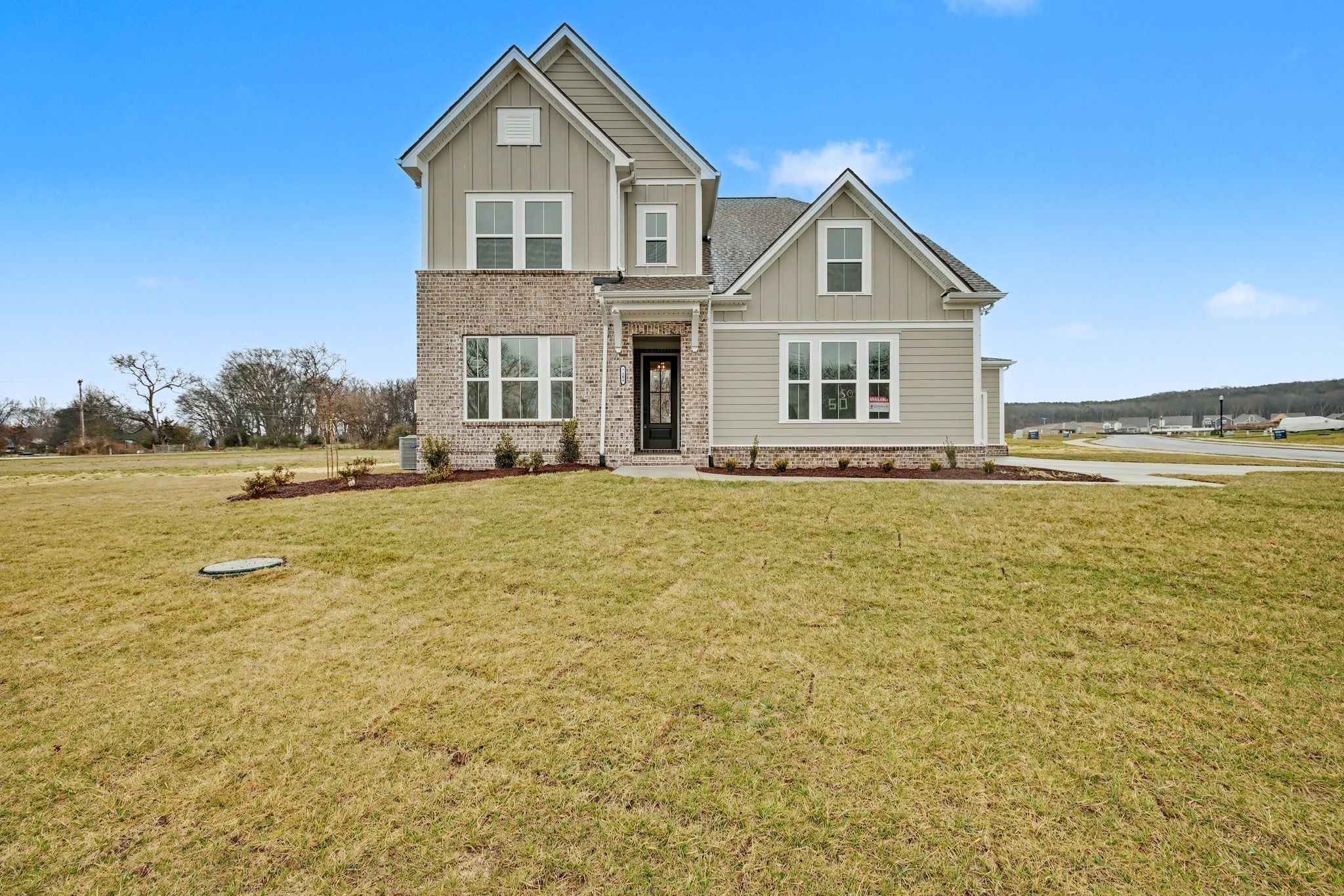 7404 Legends Way — photo