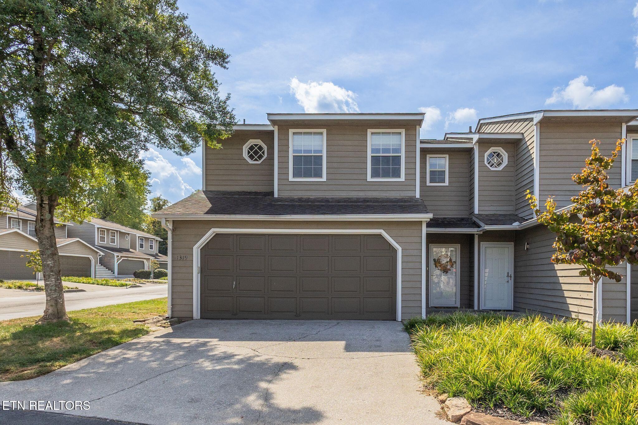 1319 Covington Drive — photo