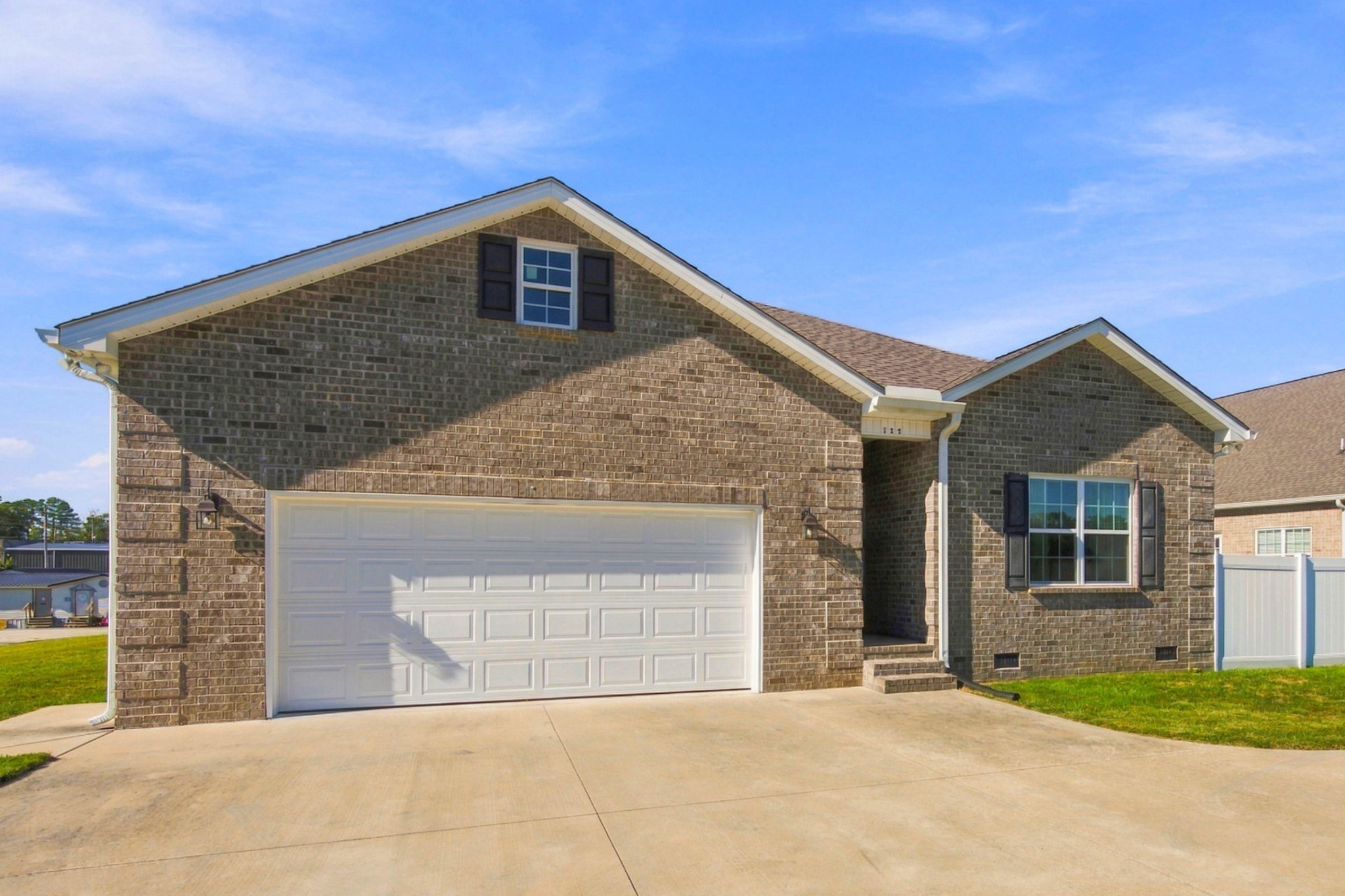 125 Stroud Dr — photo