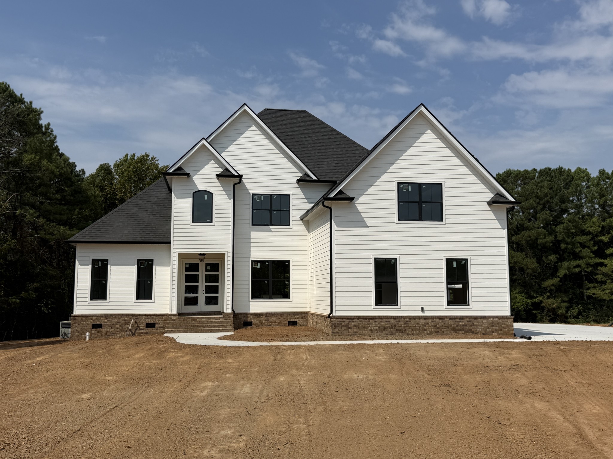 2953 N Thompson Lane — photo