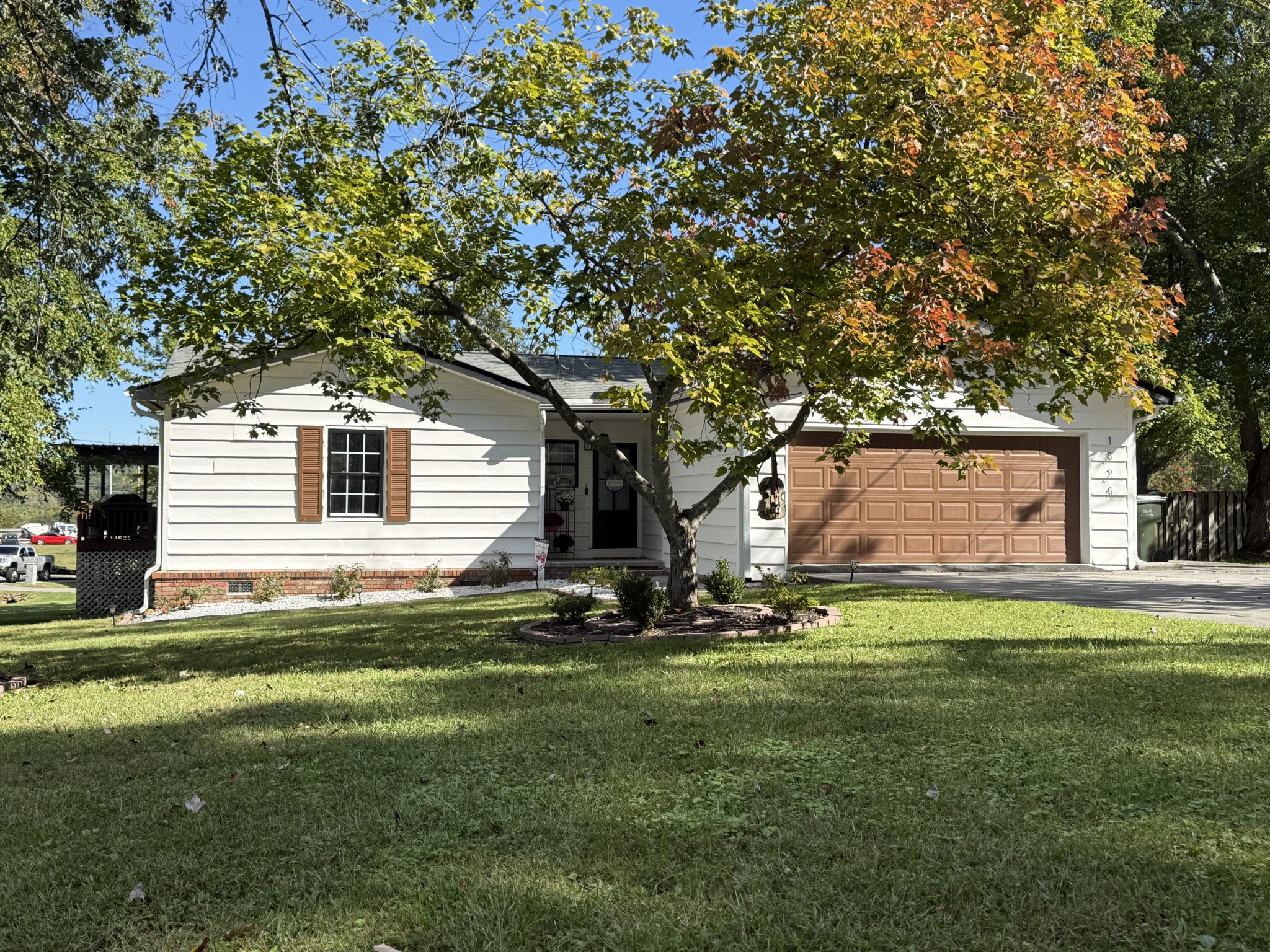 1324 Beechview Dr — photo