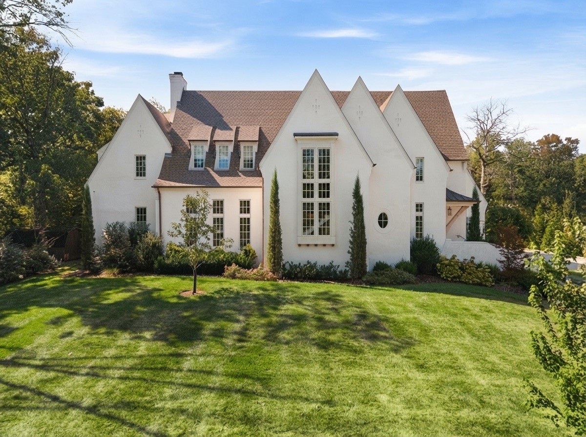 705 Georgetown Dr — photo