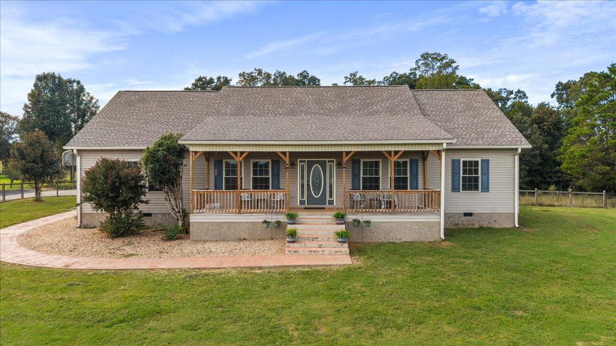 680 Horton Rd, SE — photo