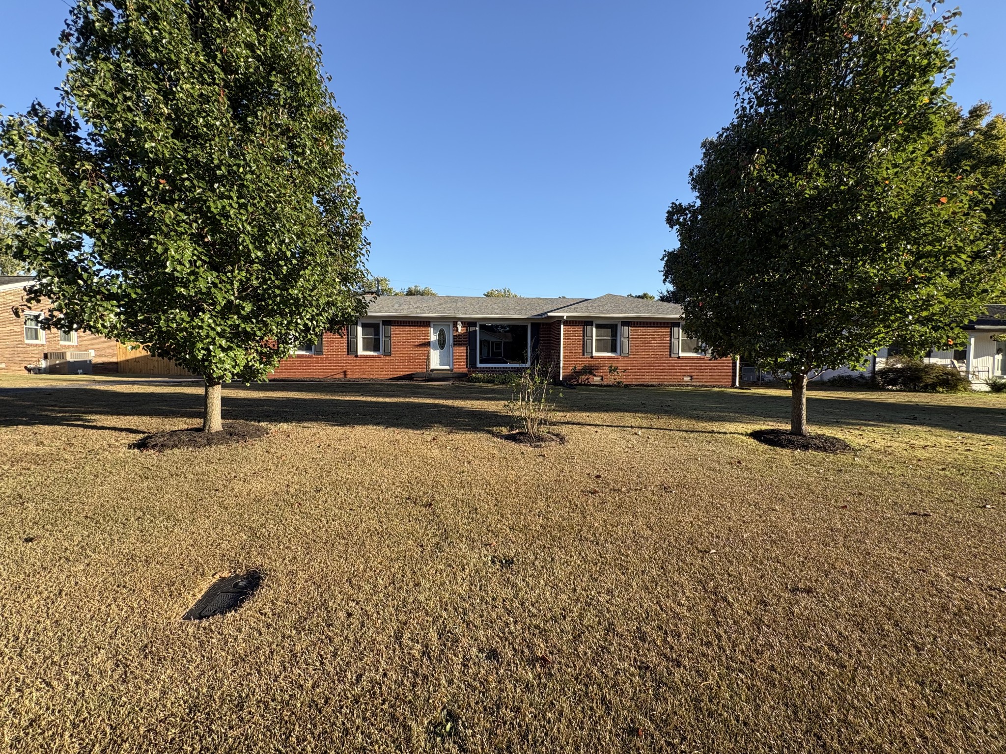 4005 McIntire Dr — photo