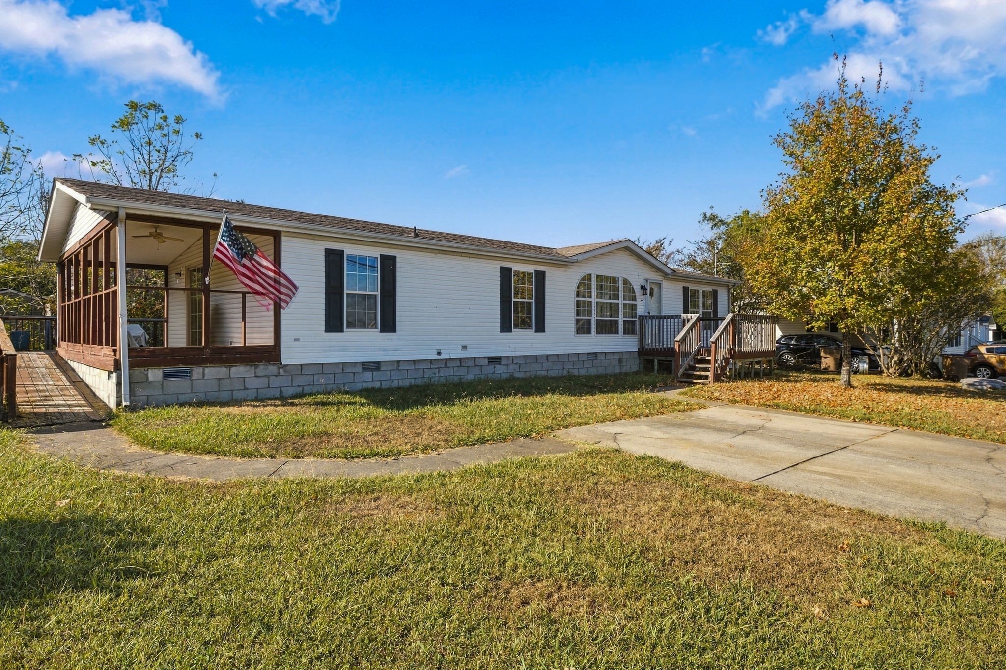 316 S Shore Dr — photo