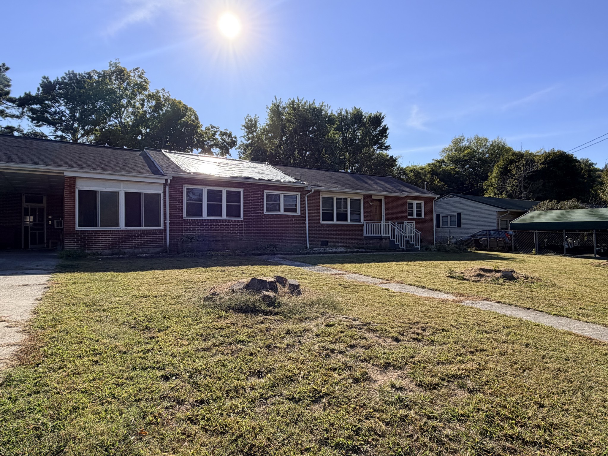 317 Woodlawn Dr — photo