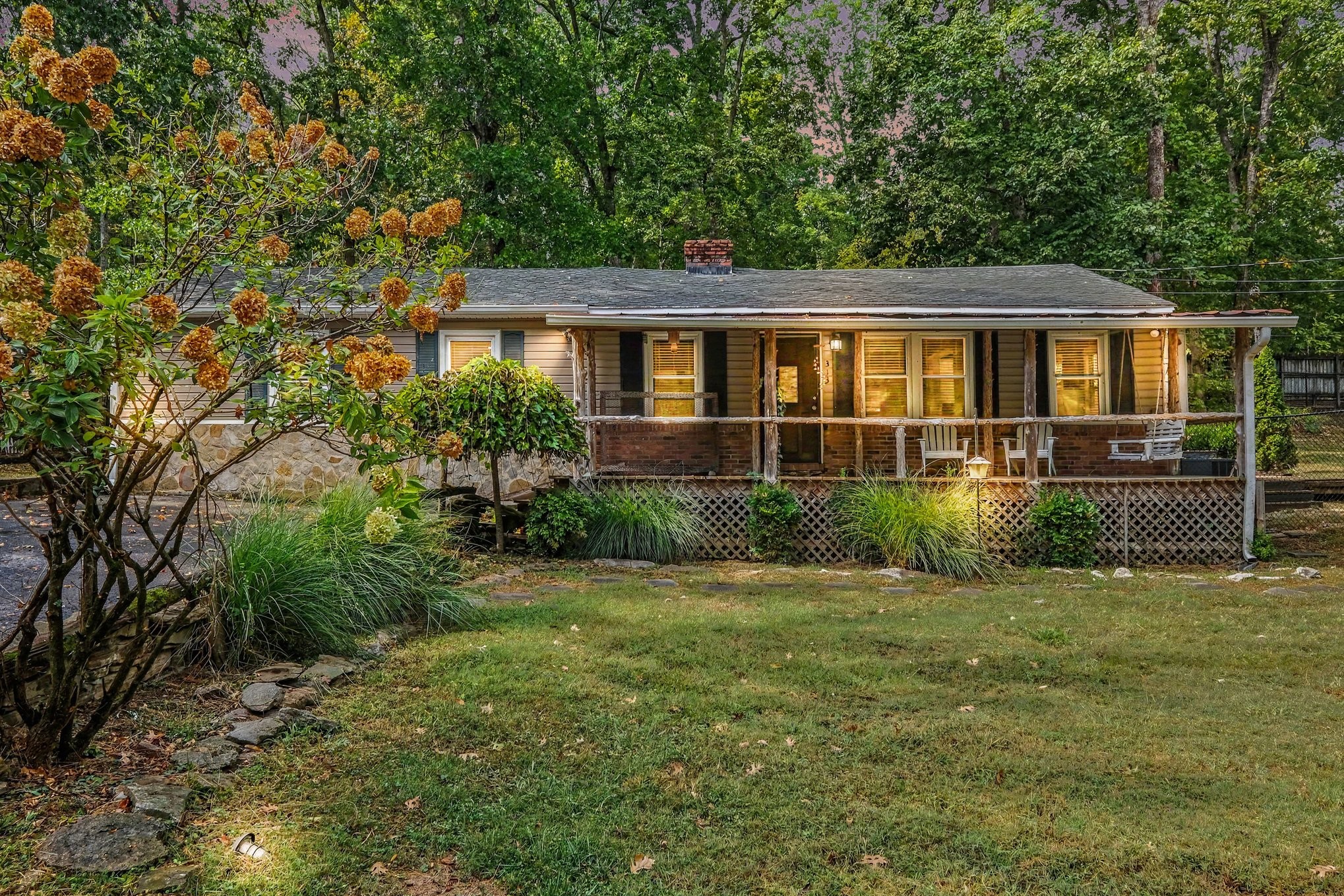 313 Davis Corner Rd — photo