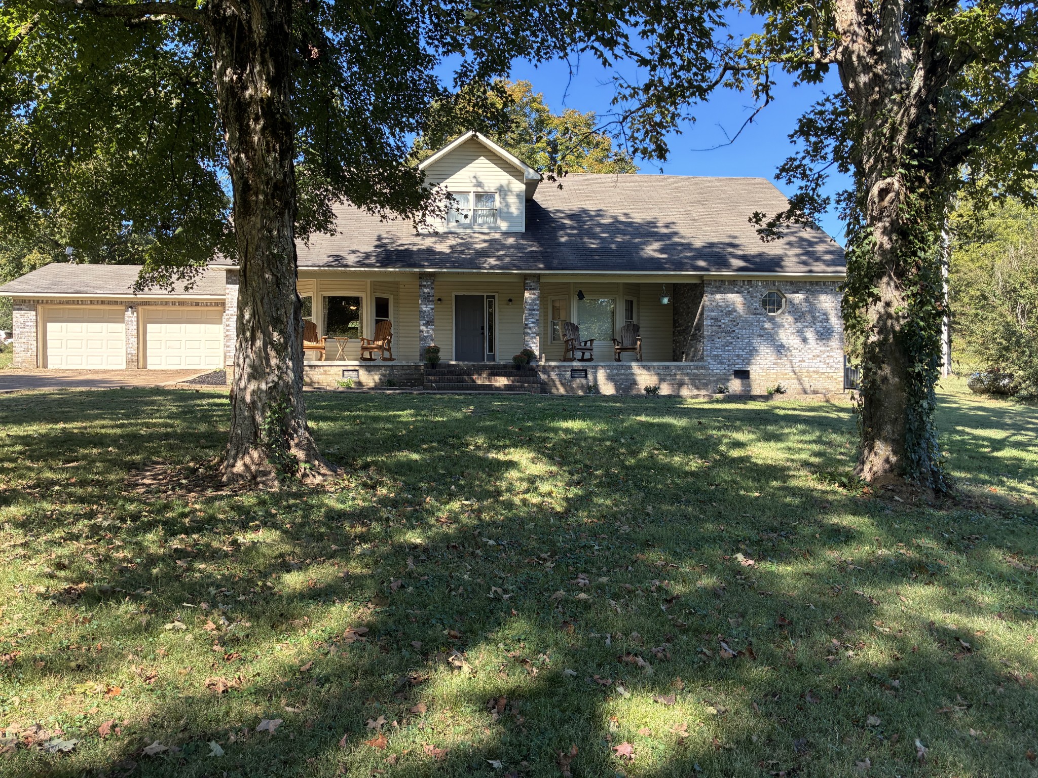 757 Bryson Rd — photo
