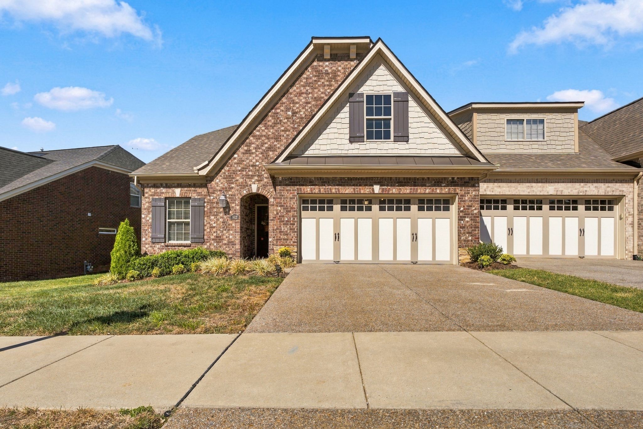 912 Cherry Grove Dr — photo
