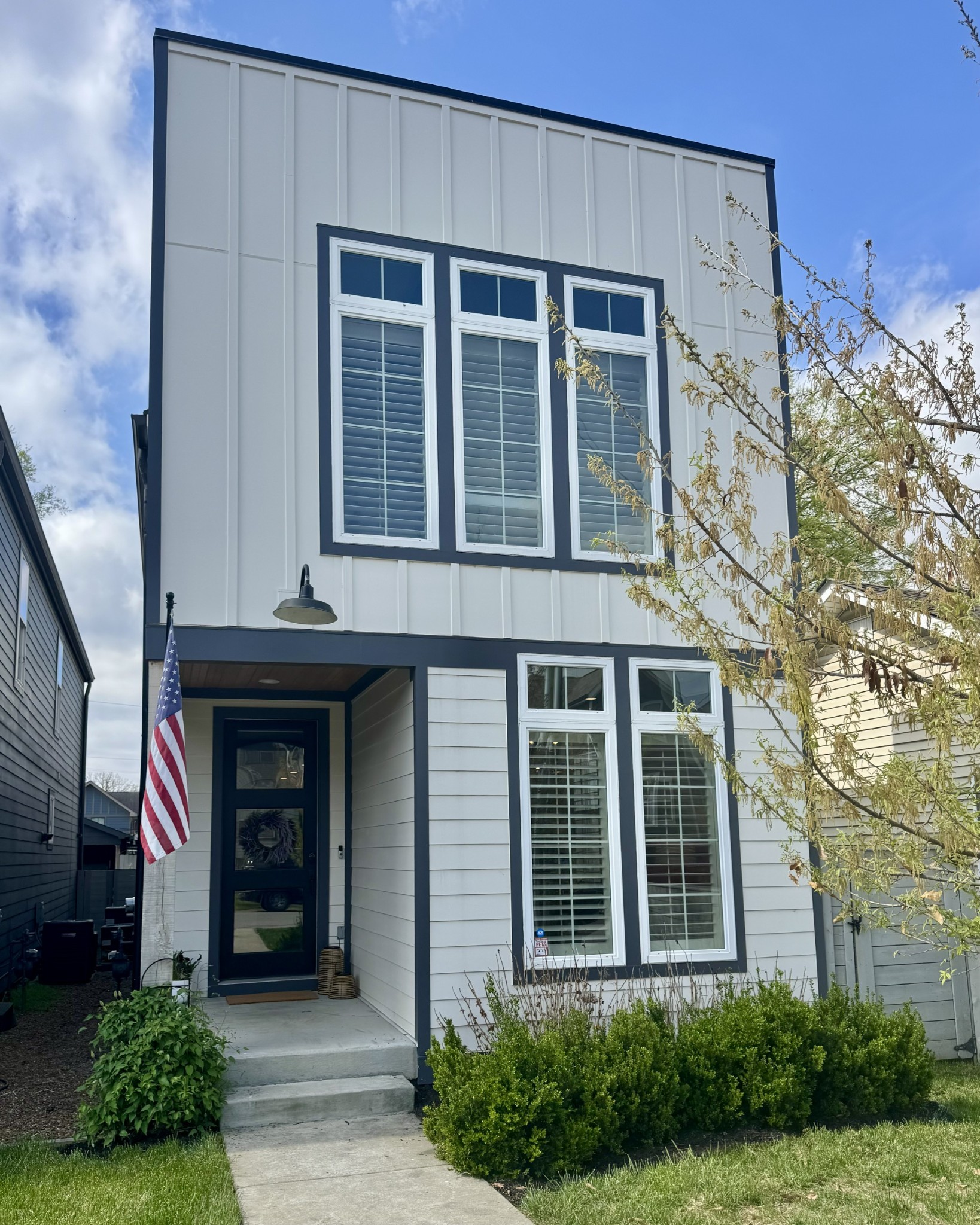 6215 New York Ave Unit B — photo