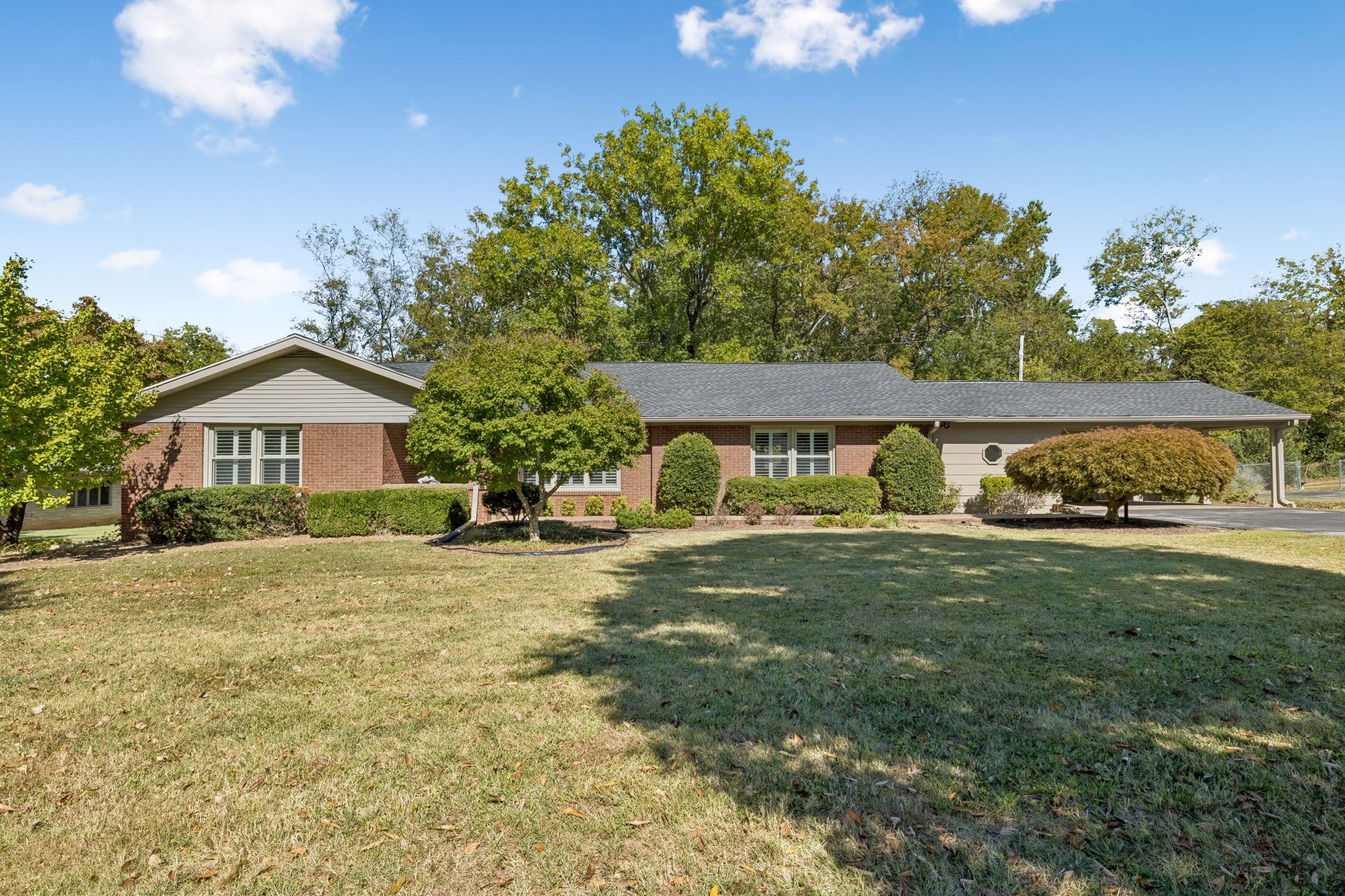 106 N Sunset Cir — photo