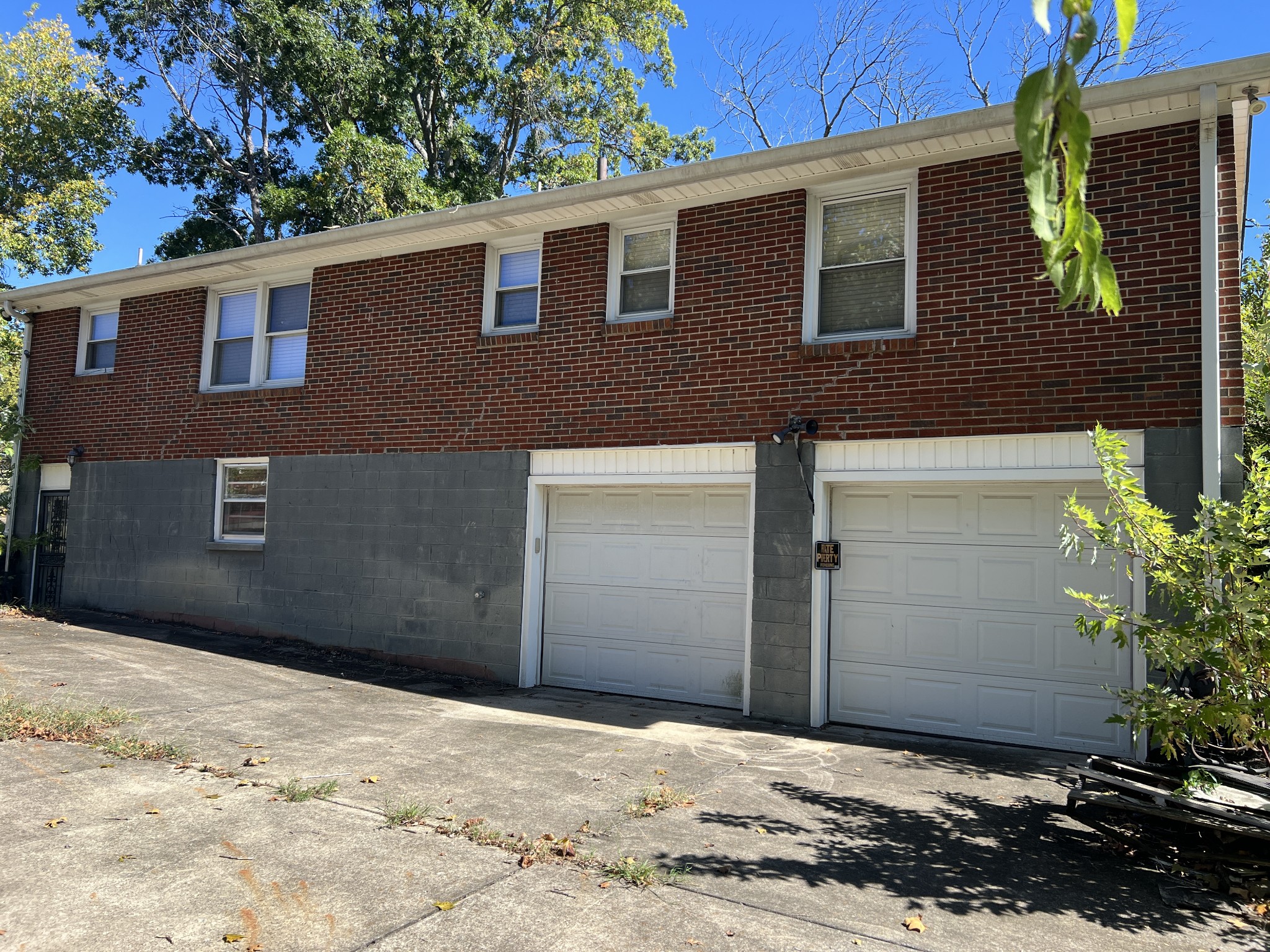 215 Cindy Pl — photo