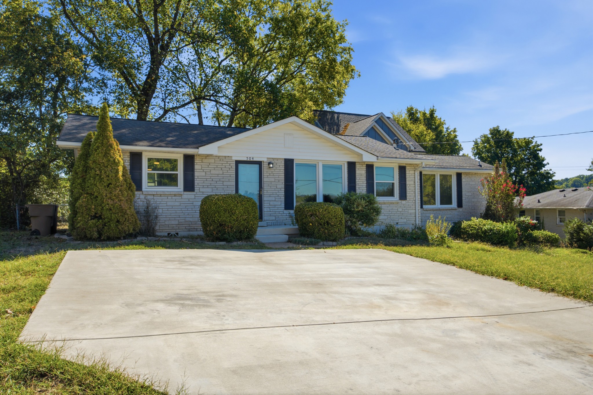 504 Highcrest Dr — photo