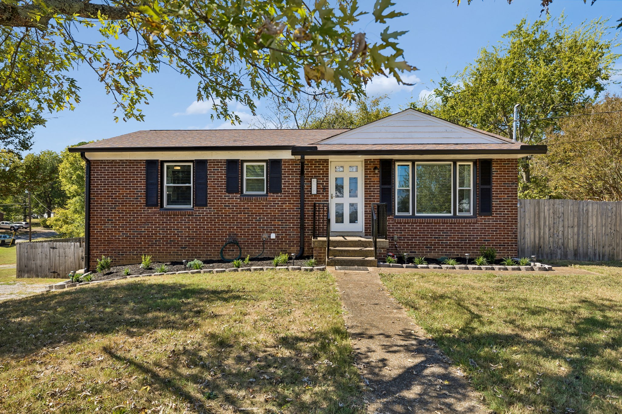 578 Scenic Dr — photo