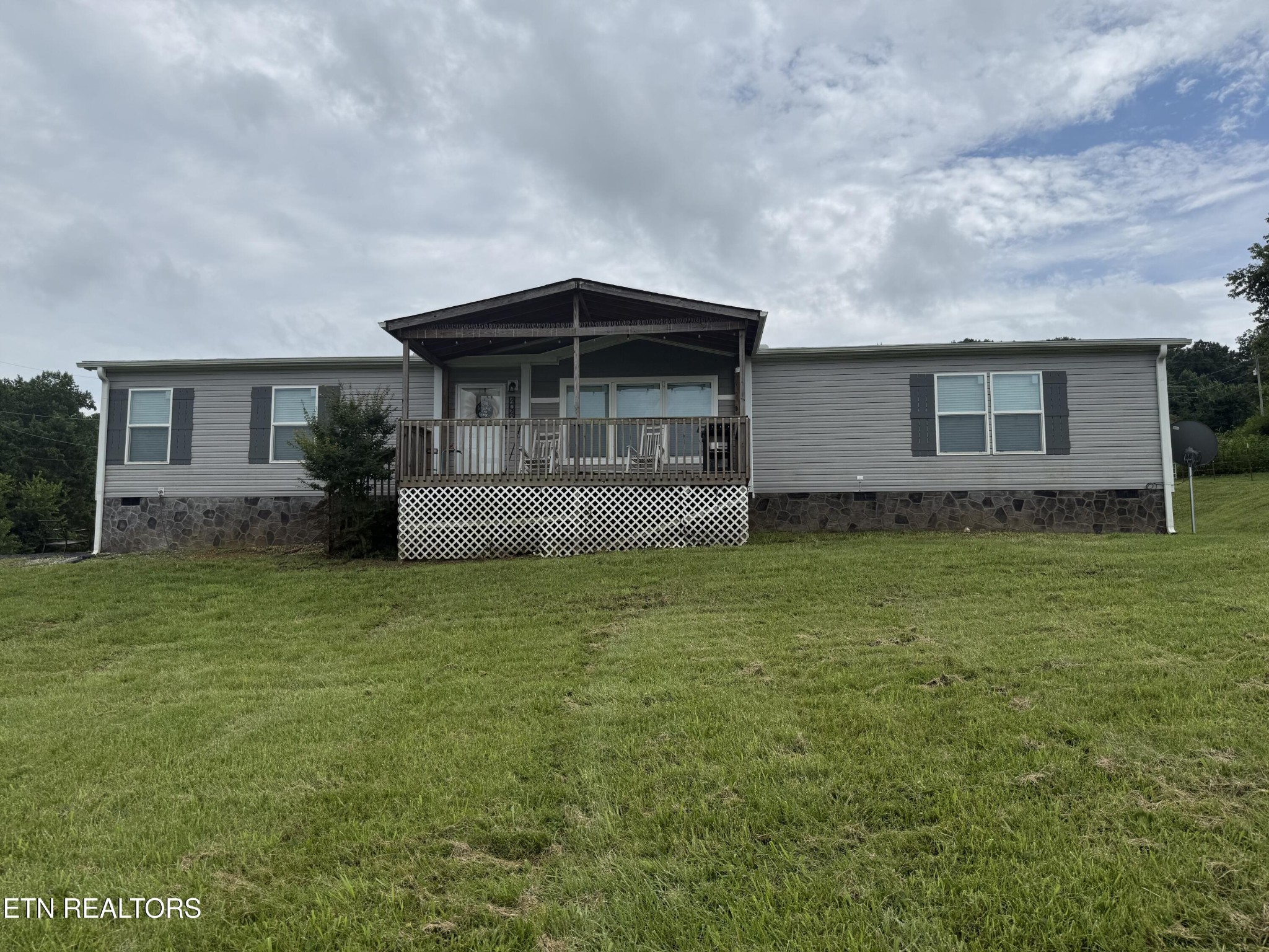 4048 Indian Ridge Road, Blaine, TN 37709