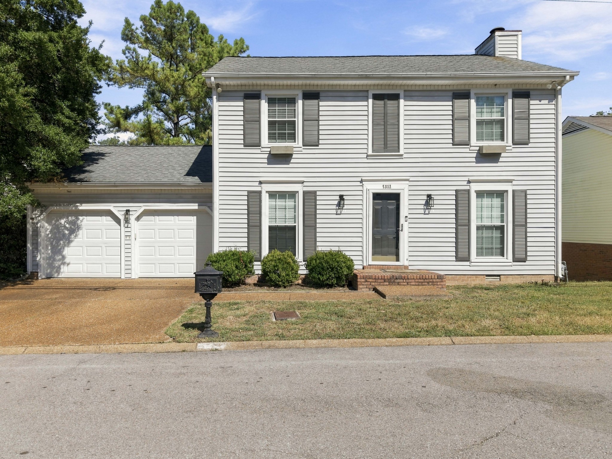 5312 Village Way — photo