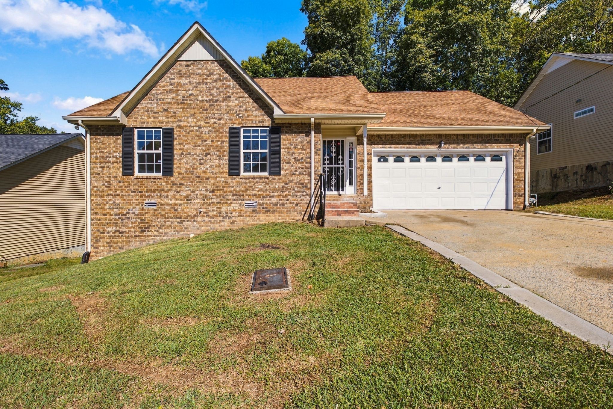 1032 Blue Mountain Ln — photo