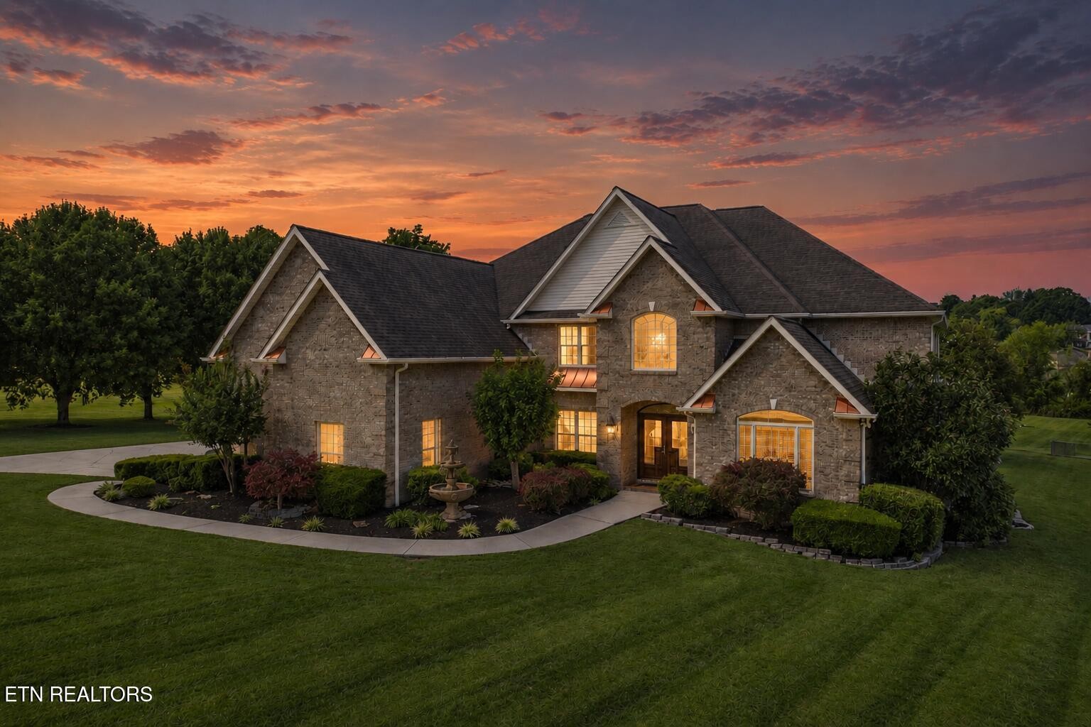 1013 Creekbrook Lane — photo