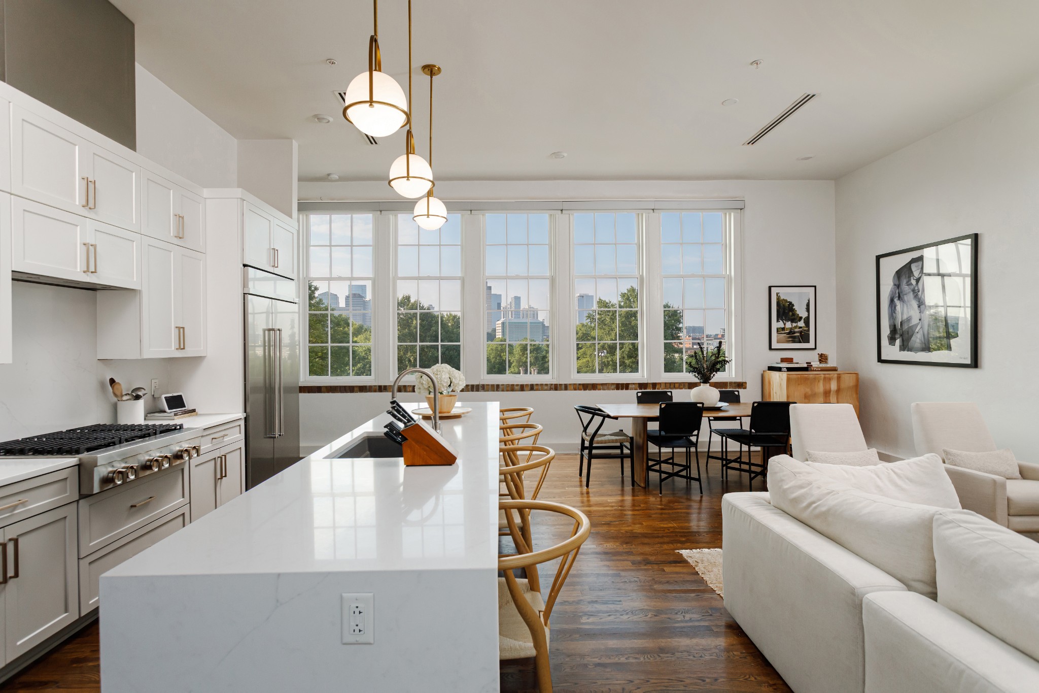 601 Madison St Unit 307 — photo