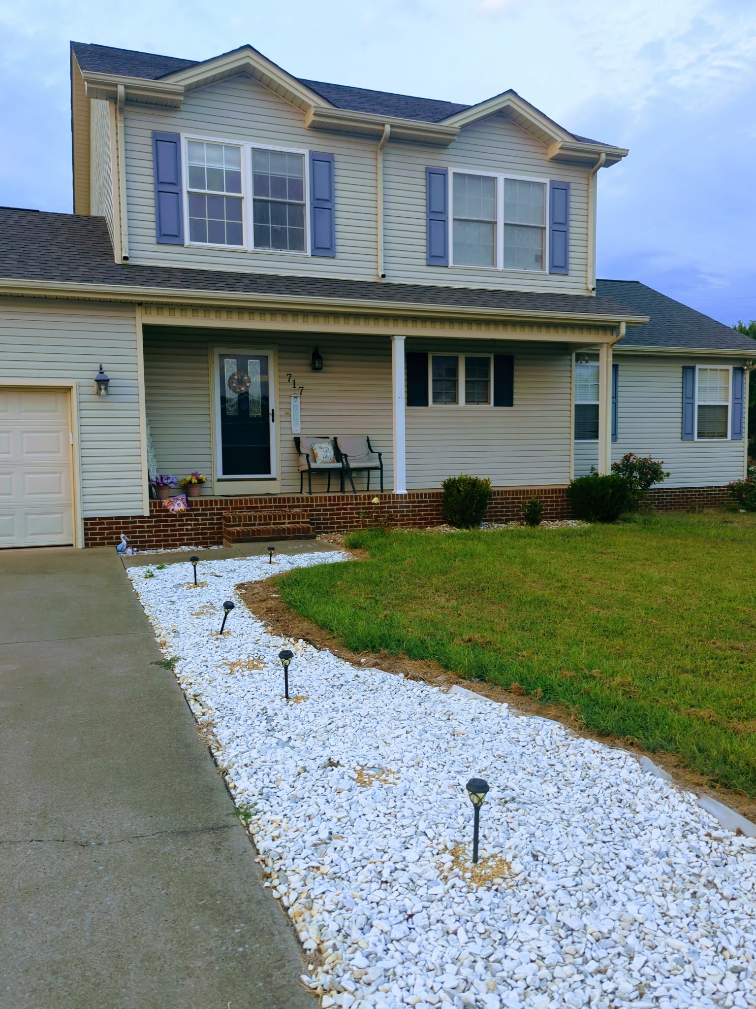 717 Claw Ct — photo