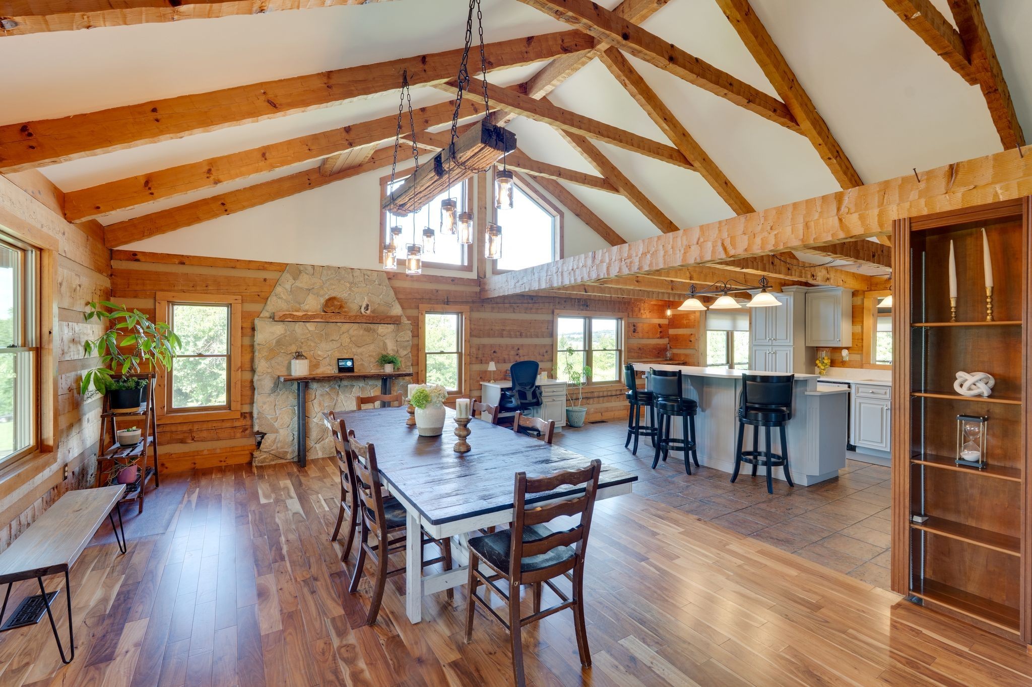 812 New Shackle Island Rd — photo