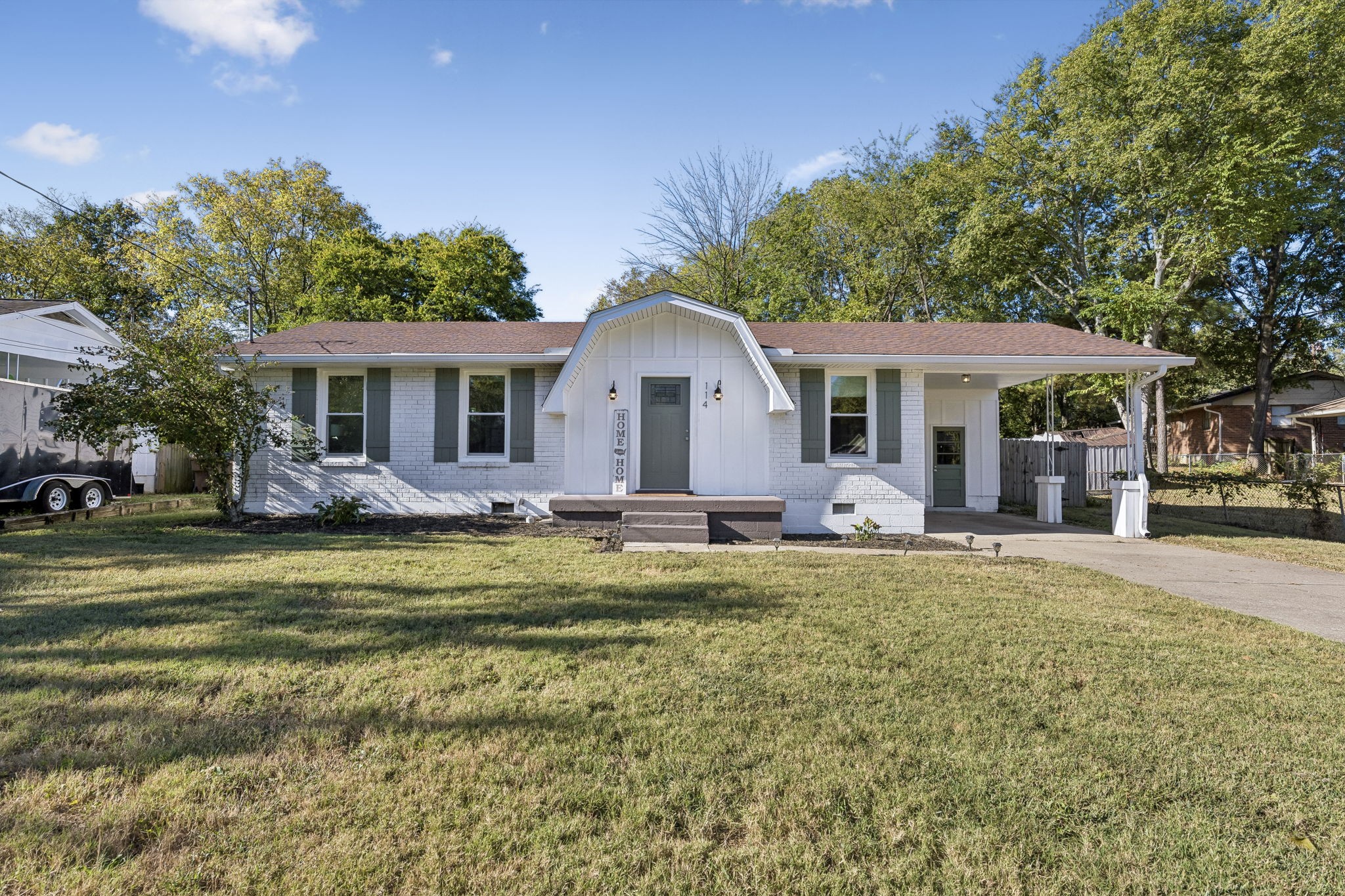 114 Brookside Dr — photo