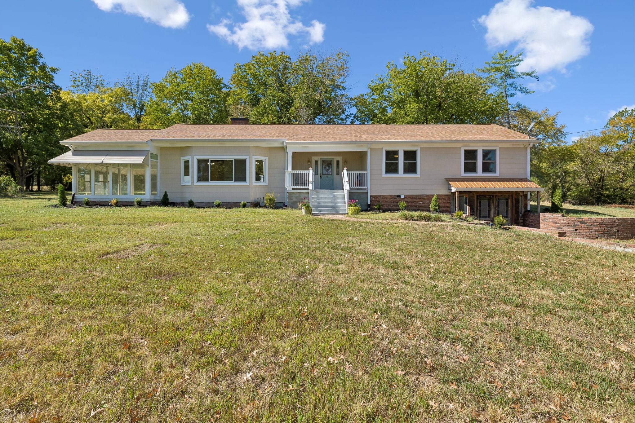 2036 Sparta Pike — photo