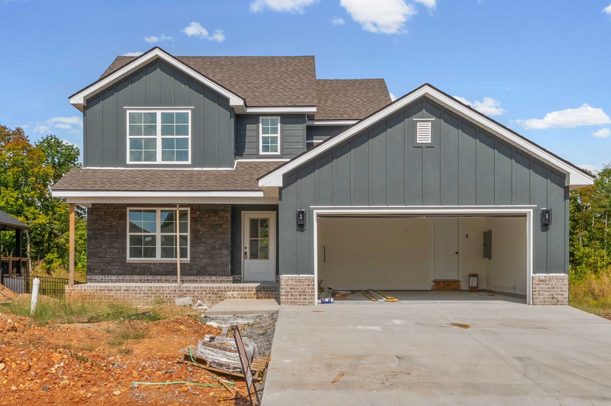 925 Bankside Dr — photo