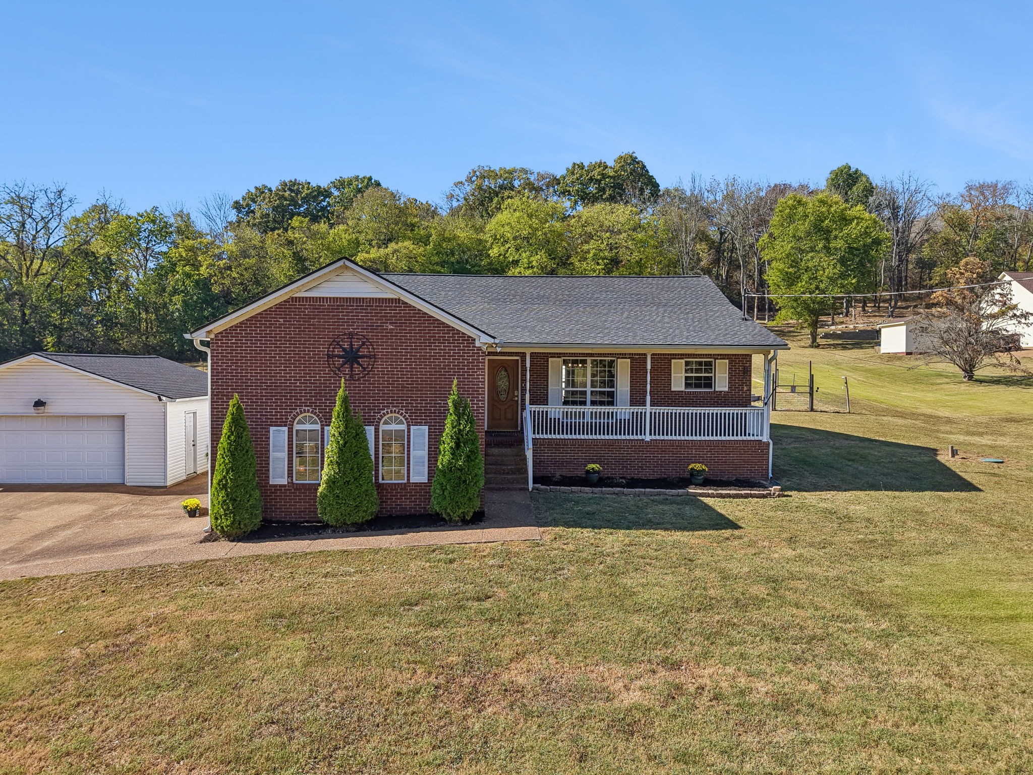 1245 Cliff Amos Rd — photo