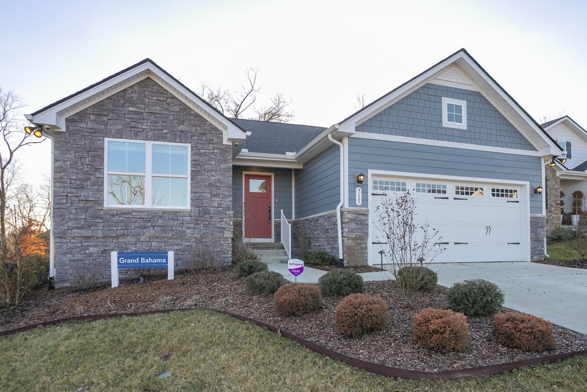 715 Cottage Dr — photo