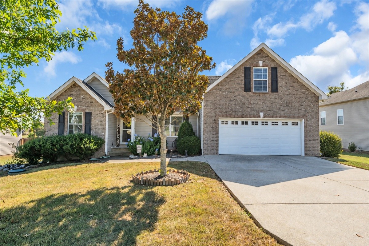 1233 Crescent Ridge Dr — photo
