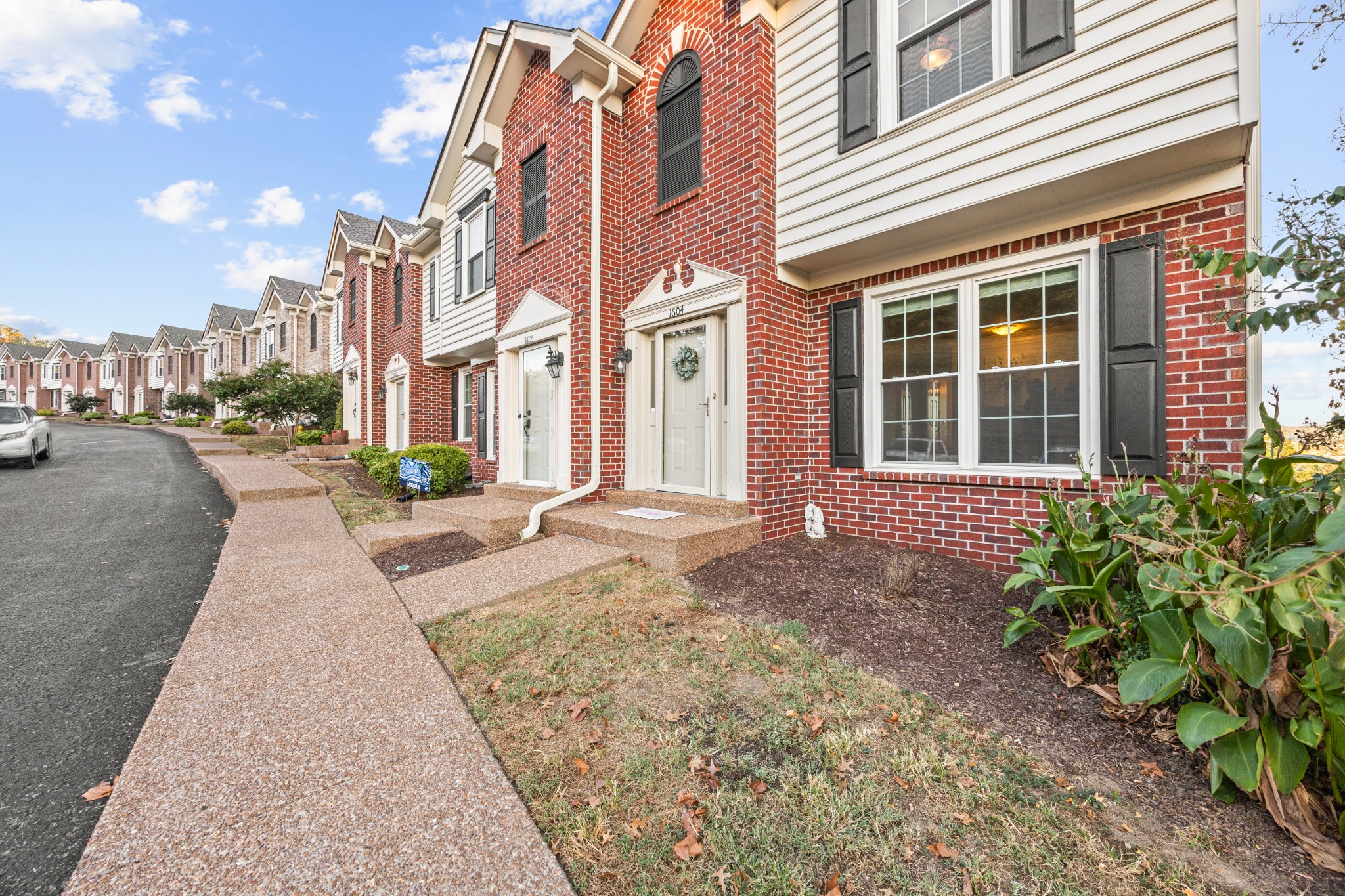 1604 Brentwood Pointe — photo