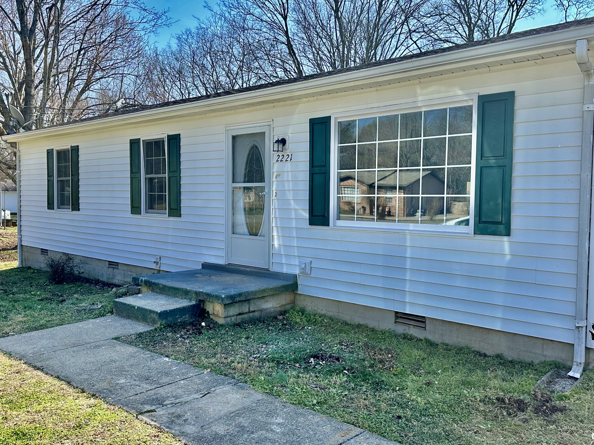2221 Dominion Dr — photo