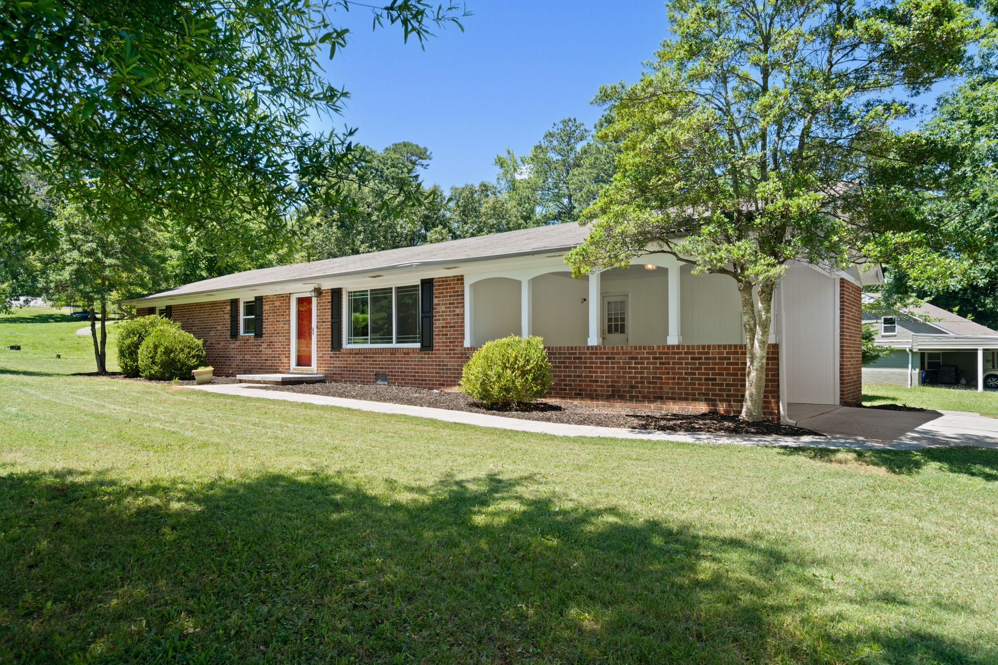 200 Country Club Dr, SW — photo