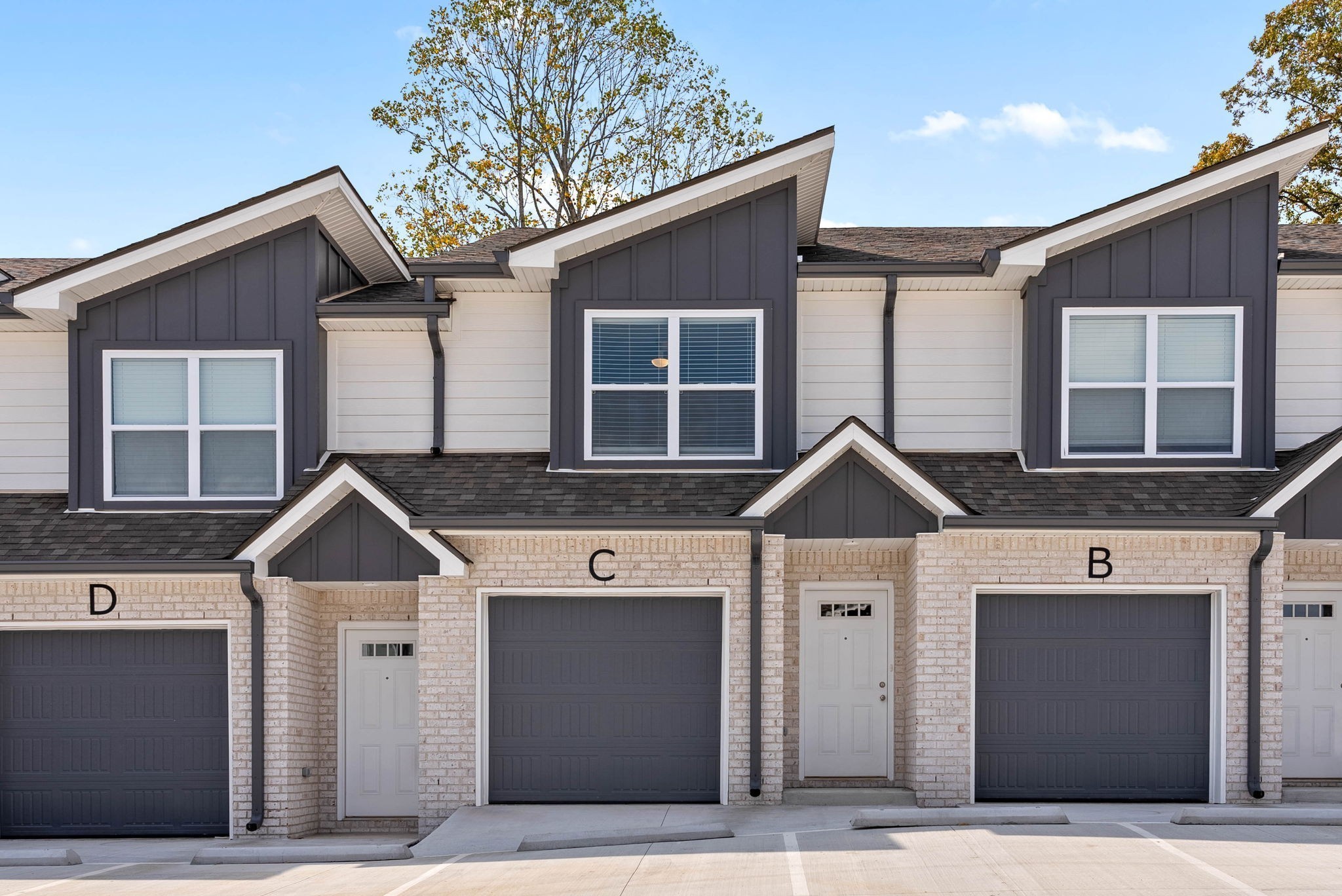 321 Longshadow Trl Unit C — photo