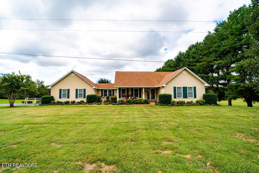 195 Ray Cemetery Rd — photo