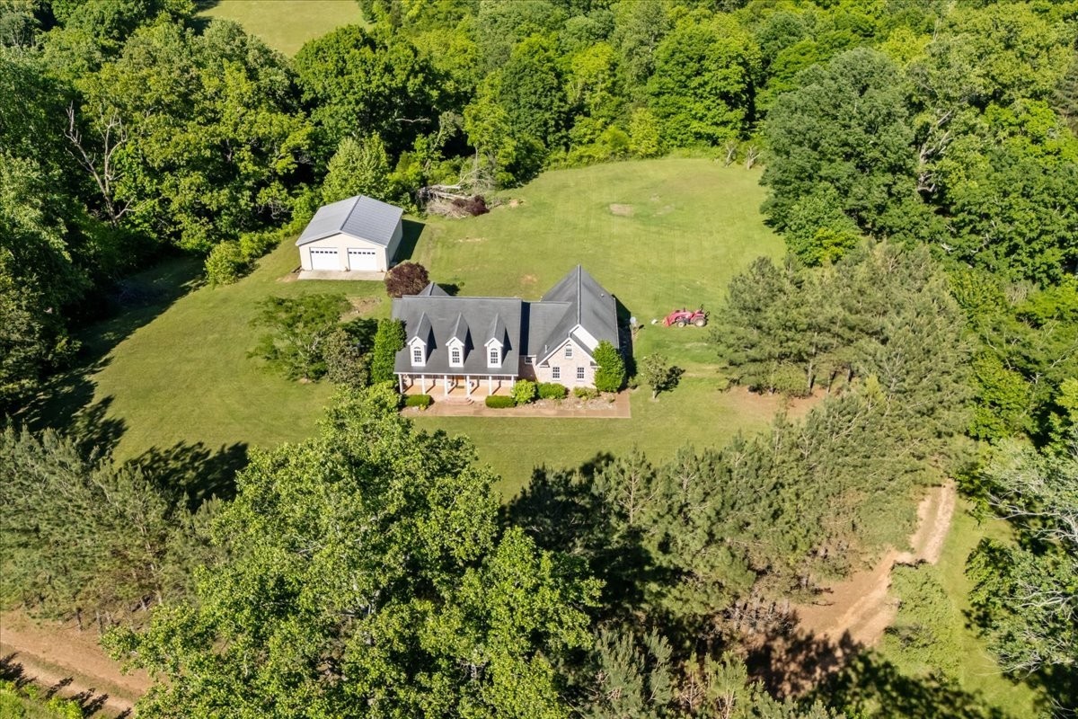 2440 Maple Grove Road, Dickson, TN 37055