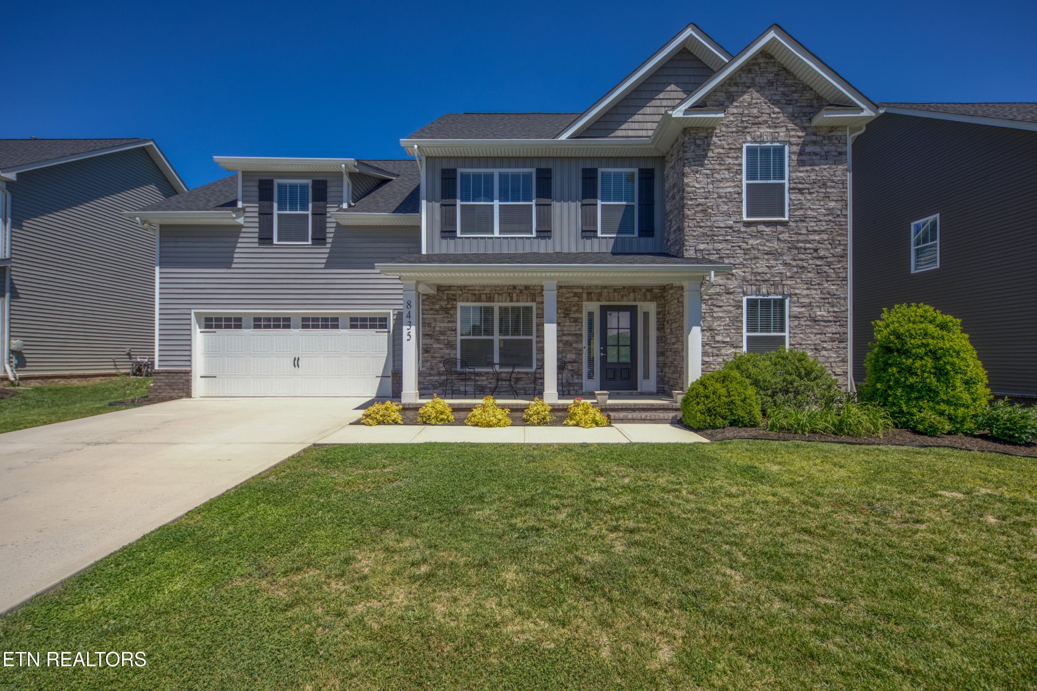 8435 Creek Valley Lane — photo