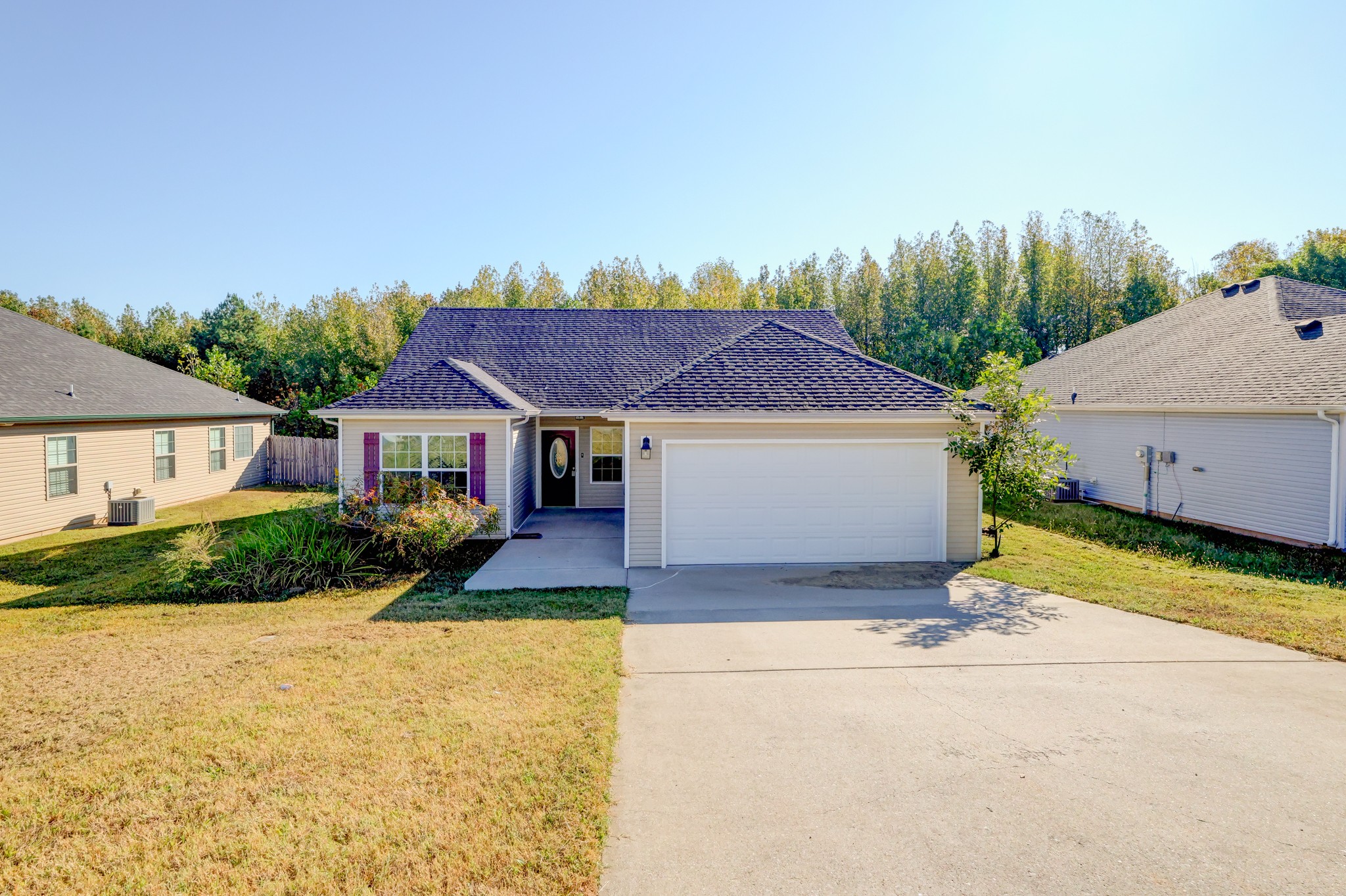 1348 Freedom Dr — photo